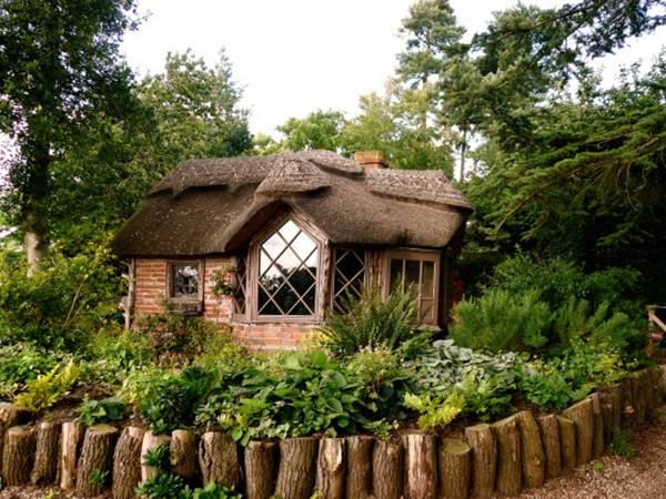 30 Beautiful And Magical Fairy Tale Cottage Designs Designmaz