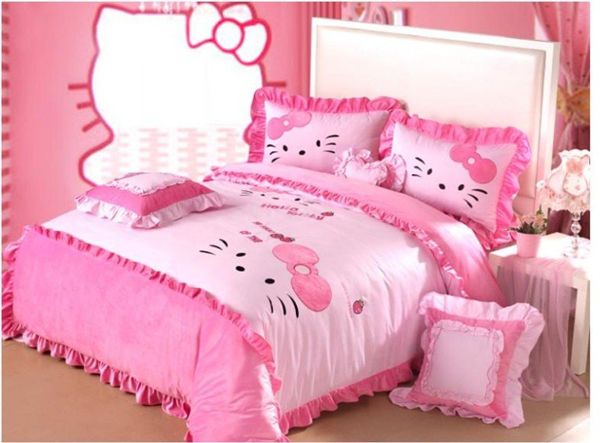 25 Adorable Hello Kitty Bedroom Decoration Ideas for Girls